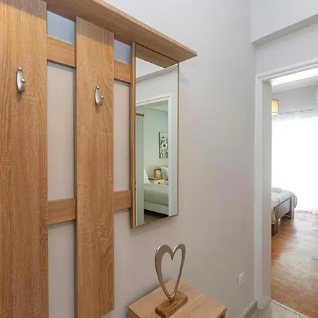 H&g Old Town Apartment *