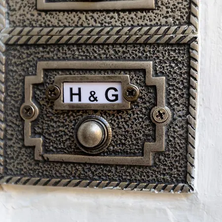 H&g Old Town Apartment
