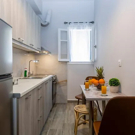 H&g Old Town Apartment